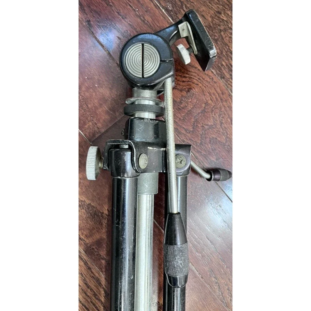 Vtg Quick-Set Elevator Top Tripod Extends 43